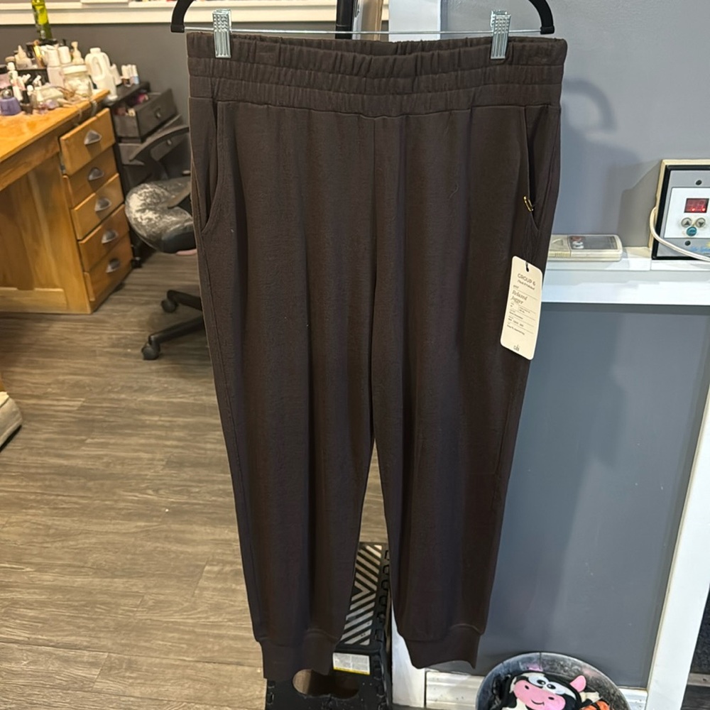 Cabi relaxed jogger fall 25